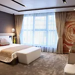 Family Business Club Hotel