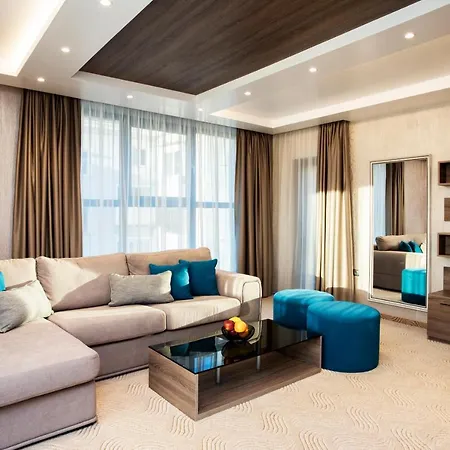 Family Business Club 3*