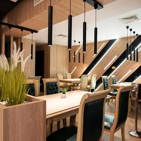Hotel Family Business Club 3*