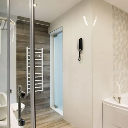 Hotel Family Business Club 3*
